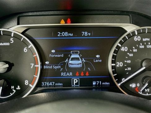 Used 2023 Nissan Altima 2.5 SR FWD image 12