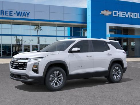 New 2026 Chevrolet Equinox LT AWD/4WD image 2