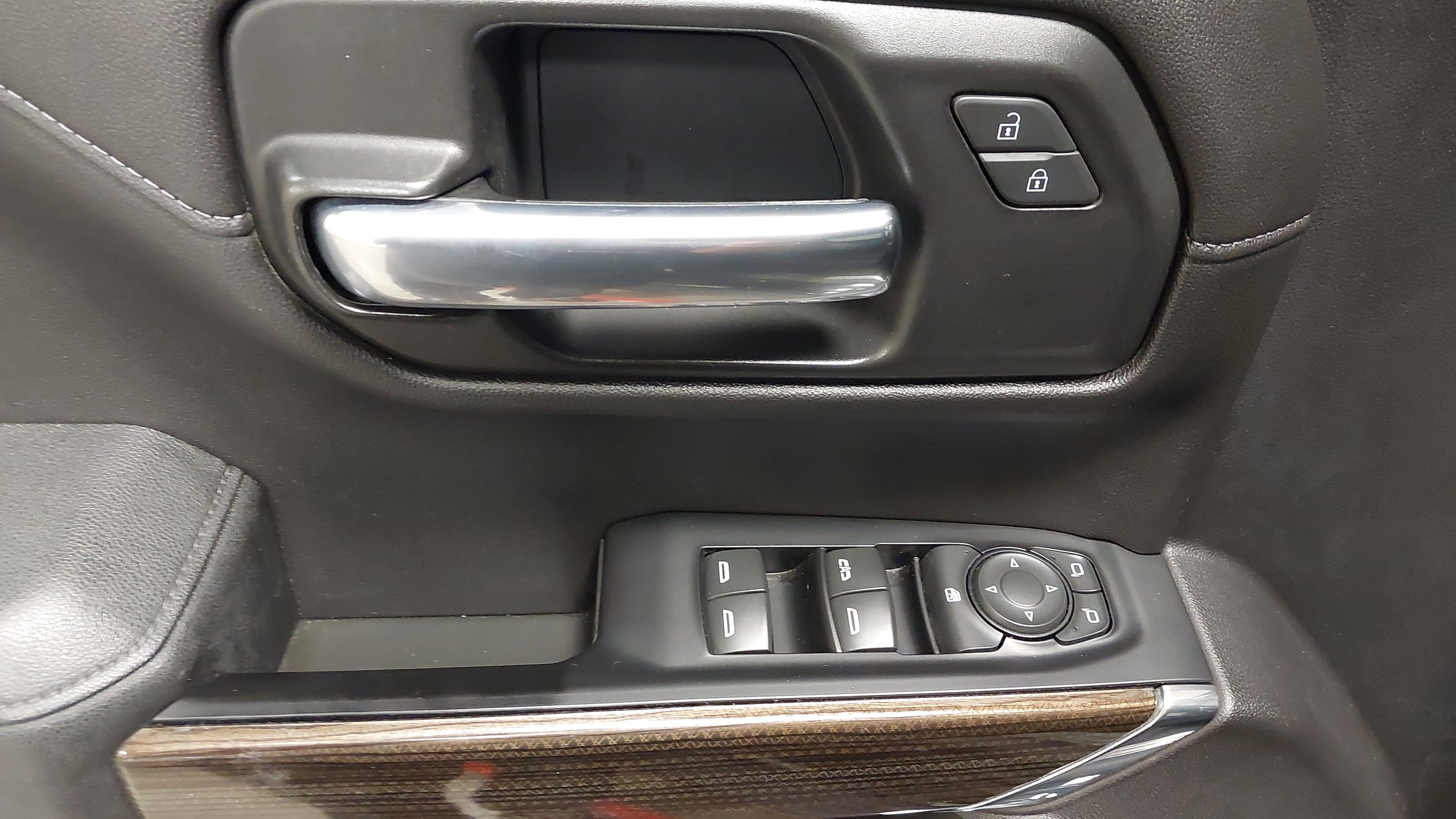 Used 2020 Chevrolet Silverado 1500 RST w/ All-Star Edition AWD/4WD image 19