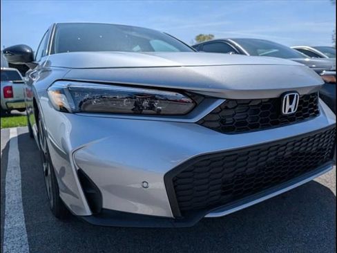 Certified 2025 Honda Civic Sport Touring image 21