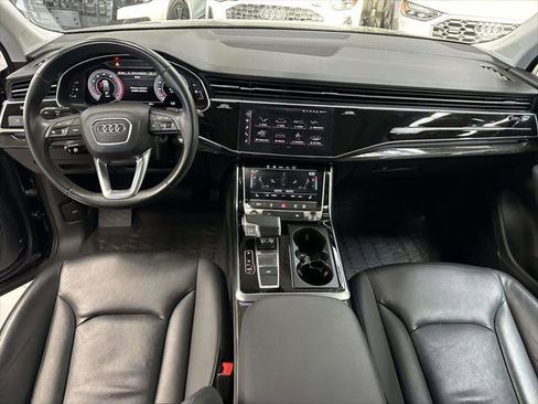 Used 2022 Audi Q7 3.0T Premium Plus w/ Premium Plus Package AWD/4WD image 13