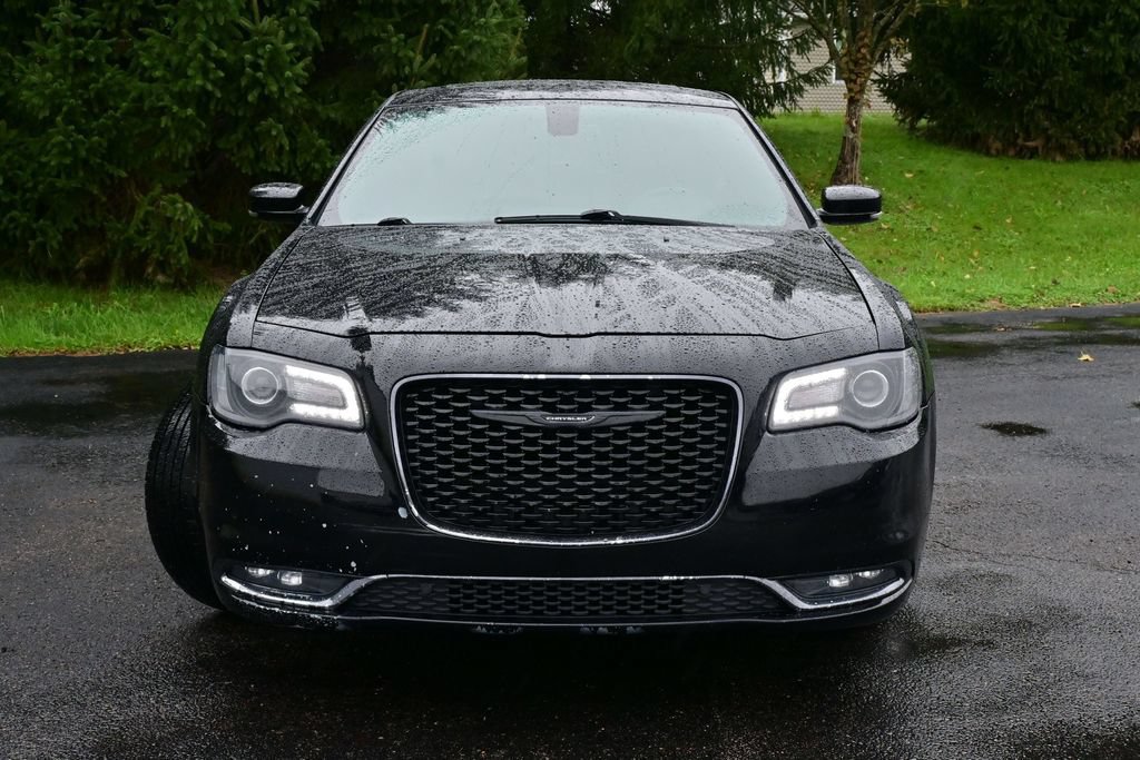 Used 2015 Chrysler 300 S w/ 300S Premium Group AWD/4WD image 3