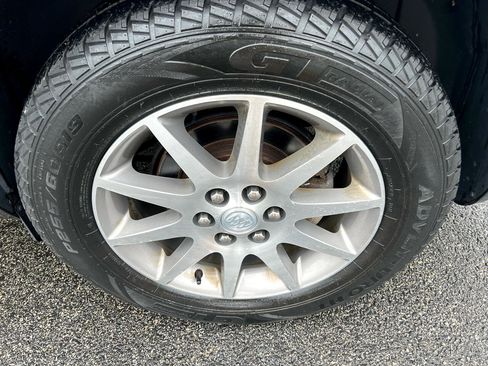 Used 2017 Buick Enclave Leather image 9