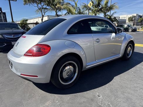 Used 2012 Volkswagen Beetle 2.5 image 5
