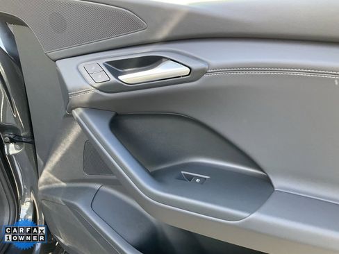 Used 2025 Audi Q6 e-tron Premium w/ Convenience Package image 67