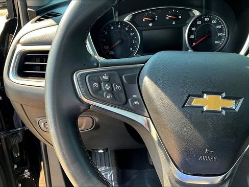 Used 2023 Chevrolet Equinox LT w/ Driver Convenience Package image 17
