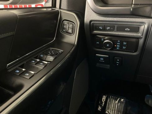 Used 2022 Ford F150 Lariat w/ Equipment Group 502A High image 19