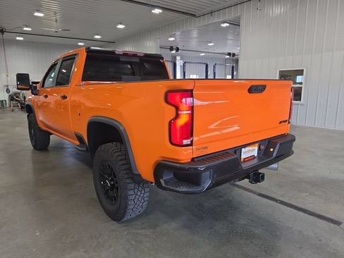 Used 2026 Chevrolet Silverado 2500 ZR2 AWD/4WD image 6