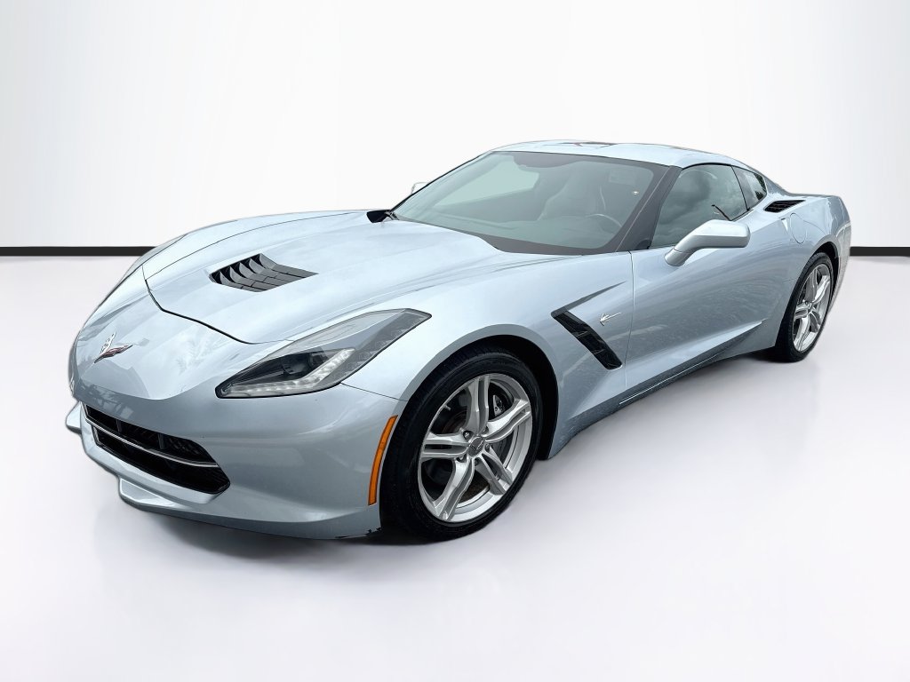 Used 2017 Chevrolet Corvette Stingray Coupe w/ 1LT RWD image 3