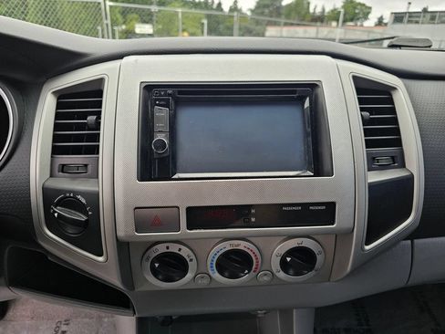 Used 2007 Toyota Tacoma 4x4 Double Cab w/ TRD Sport Pkg #3 image 25