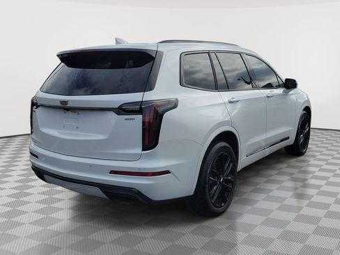 Used 2021 Cadillac XT6 Sport w/ LPO, ONYX Package image 6