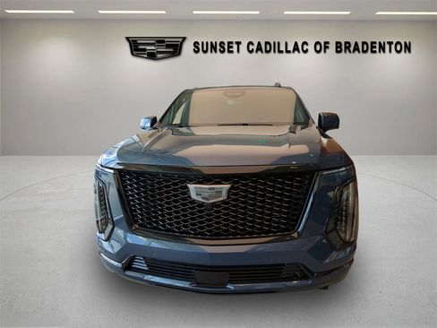 New 2025 Cadillac Escalade Sport Platinum w/ LPO, ONYX Package image 2