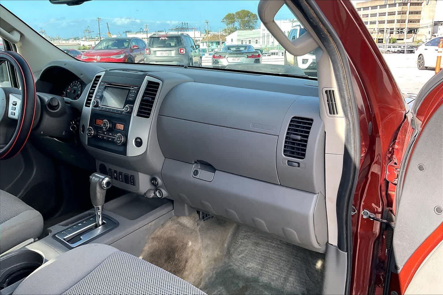 Used 2017 Nissan Frontier SV w/ SV Value Truck Package RWD image 23