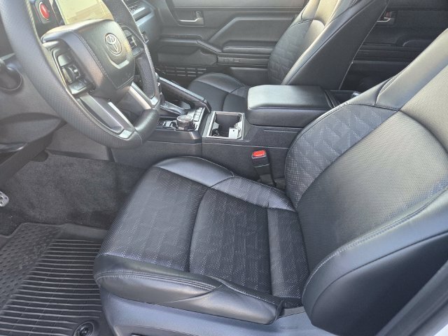 Certified 2024 Toyota Tacoma TRD Sport w/ TRD Sport Premium Package AWD/4WD image 18