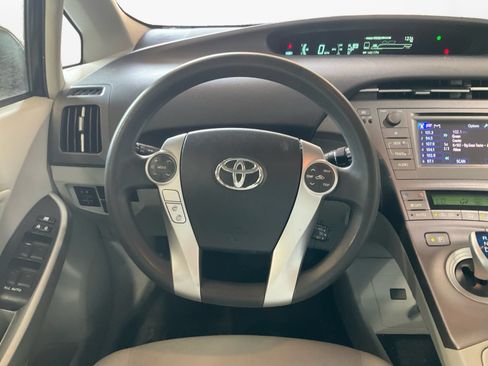 Used 2015 Toyota Prius Two FWD image 12