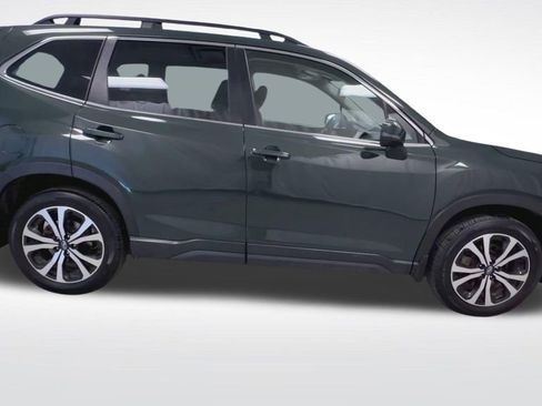 Used 2023 Subaru Forester Limited AWD/4WD image 9