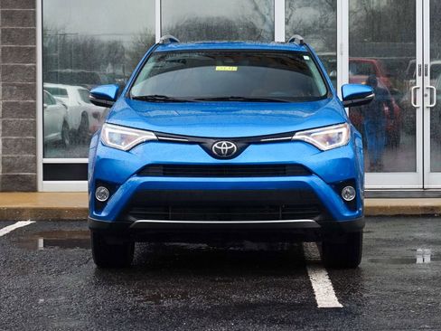 Used 2018 Toyota RAV4 Limited image 7