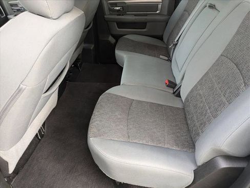 Used 2020 RAM 1500 Classic SLT w/ Luxury Group image 17