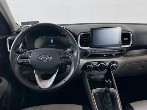 Certified 2026 Hyundai Venue SEL FWD image 27