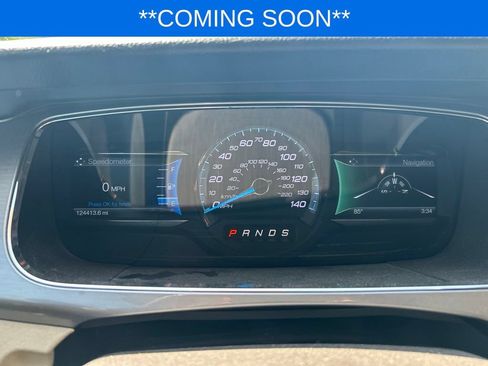 Used 2018 Ford Taurus SEL w/ Equipment Group 201A FWD image 12