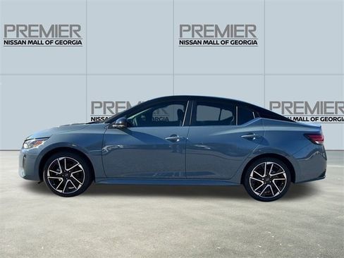 New 2025 Nissan Sentra SR w/ SR Premium Package image 8