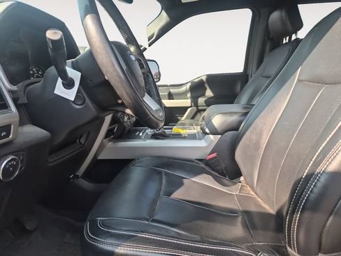 Used 2018 Ford F150 Lariat w/ Equipment Group 502A Luxury AWD/4WD image 11