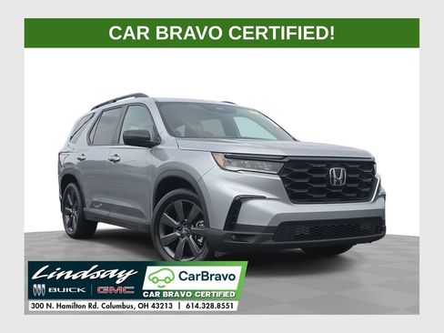 Used 2025 Honda Pilot Sport image 1