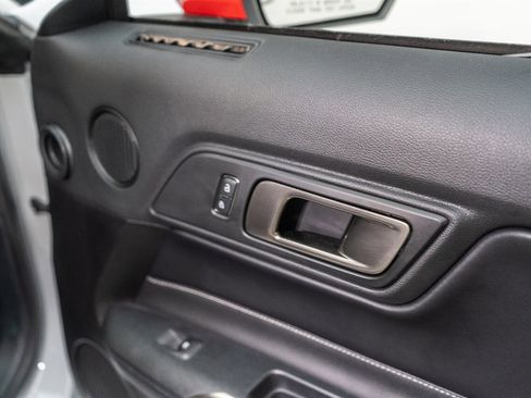 Used 2022 Ford Mustang Shelby GT500 w/ Carbon Fiber Track Pack image 66