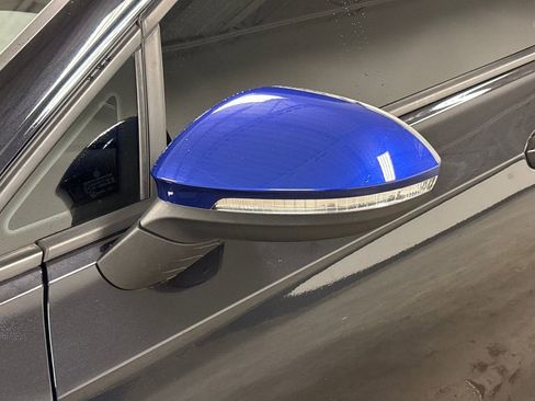 Used 2023 Volkswagen Golf 20th Anniversary Edition image 12