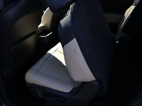 New 2027 Kia Telluride EX w/ Towing Package FWD image 18