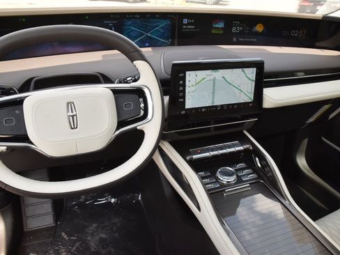 New 2026 Lincoln Nautilus Black Label AWD/4WD image 32