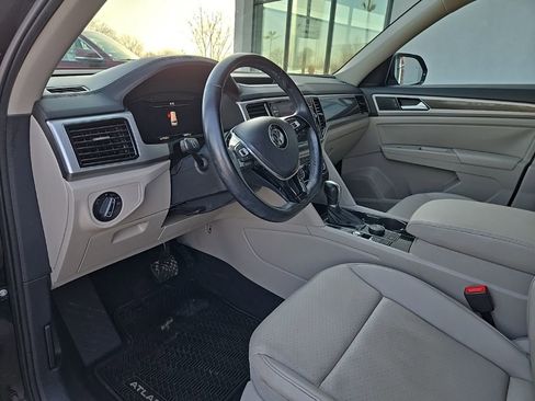 Used 2019 Volkswagen Atlas SEL image 37