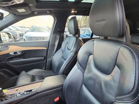 Used 2020 Volvo XC90 T6 Inscription w/ Protection Package image 23