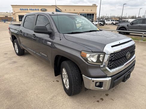 Used 2018 Toyota Tundra SR5 image 18