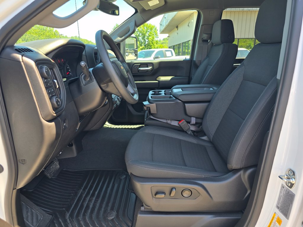 New 2026 Chevrolet Silverado 2500 Custom w/ Custom Value Package AWD/4WD image 4