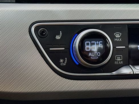 Used 2018 Audi A4 2.0T Premium Plus image 21