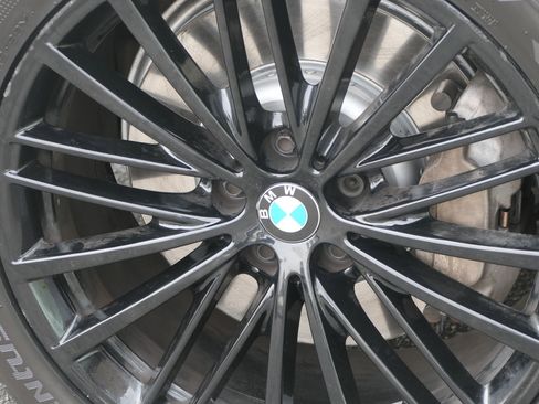 Used 2020 BMW 530i w/ Premium Package image 11