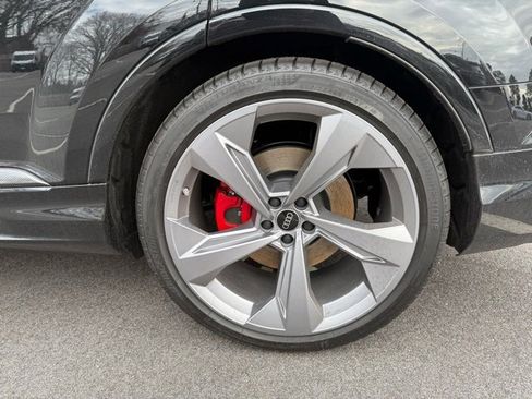 Used 2026 Audi Q7 3.0T Prestige image 14
