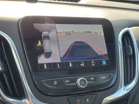 Used 2023 Chevrolet Equinox Premier image 26