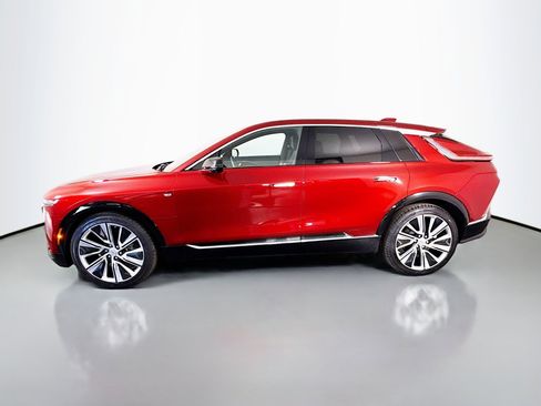 Used 2024 Cadillac Lyriq Luxury w/ LPO, Floor Liner Package image 6