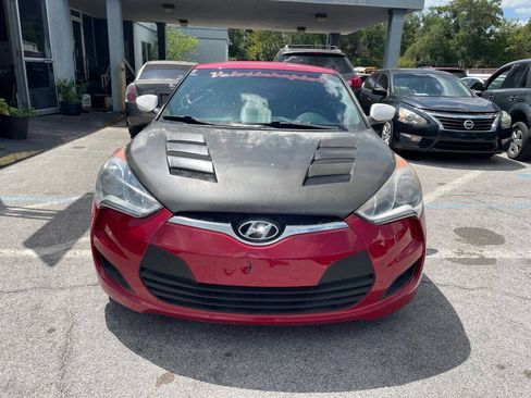 Used 2013 Hyundai Veloster FWD image 3