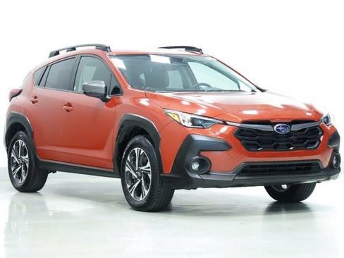 Used 2025 Subaru Crosstrek 2.5i Premium AWD/4WD image 3