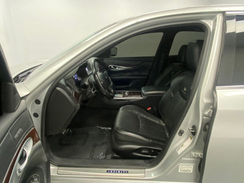 Used 2014 INFINITI Q70 3.7 w/ Premium Package image 16