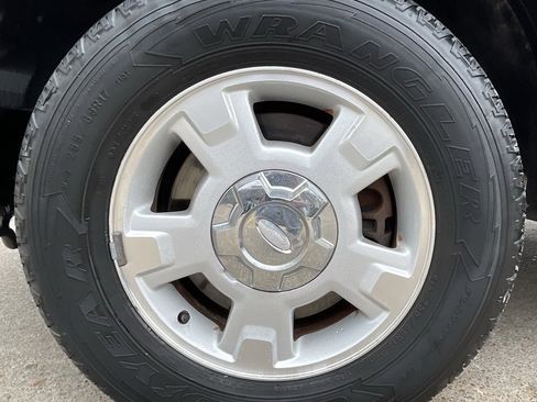 Used 2011 Ford F150 XLT w/ Trailer Tow Pkg image 13