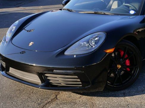 Used 2018 Porsche 718 Boxster S image 44