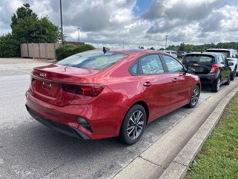 Used 2024 Kia Forte LXS FWD image 3