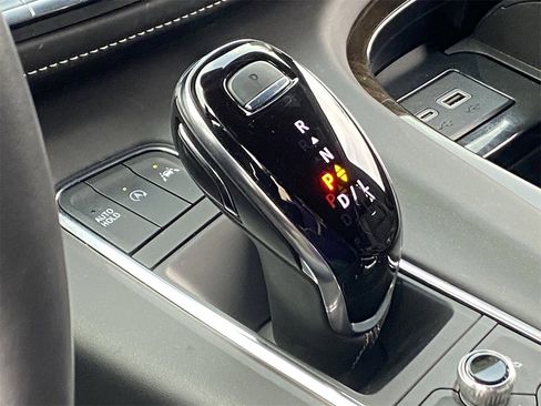 Certified 2024 Cadillac Escalade ESV Sport Platinum w/ LPO, ONYX Package image 30