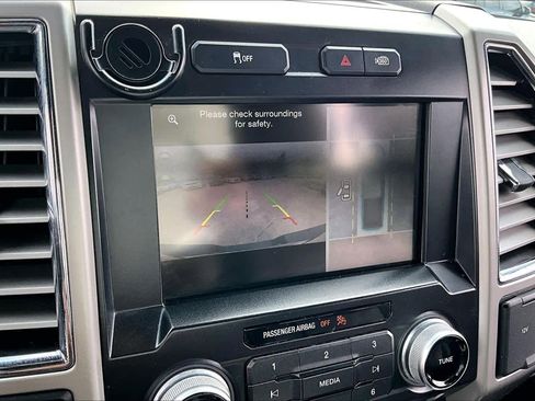 Used 2015 Ford F150 Lariat w/ Equipment Group 502A Luxury image 33