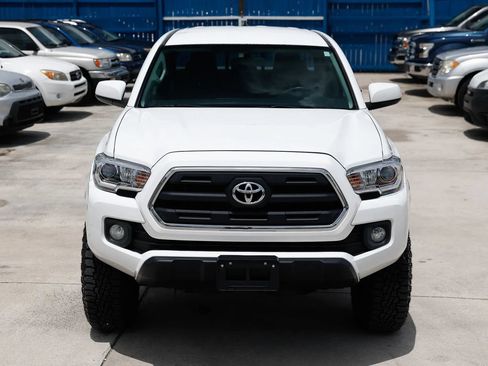 Used 2016 Toyota Tacoma SR5 w/ Towing Package RWD image 11