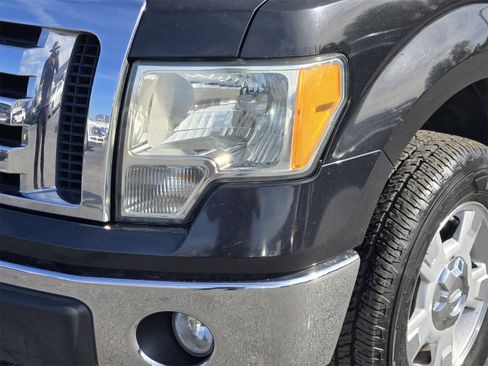 Used 2010 Ford F150 XLT image 9